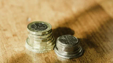 State Pension Tax and HMRC Refunds: Why 52 Weeks Is the Wrong Number